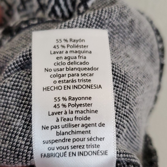 Lularoe Black & White Short Sleeve Top M - Picture 8 of 8